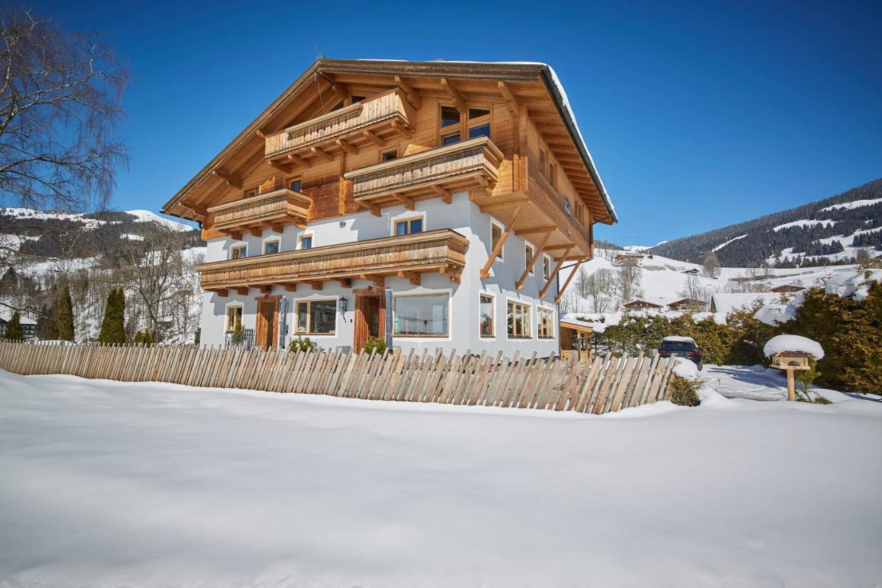 Sportpension Enzian Saalbach-Hinterglemm Exterior photo