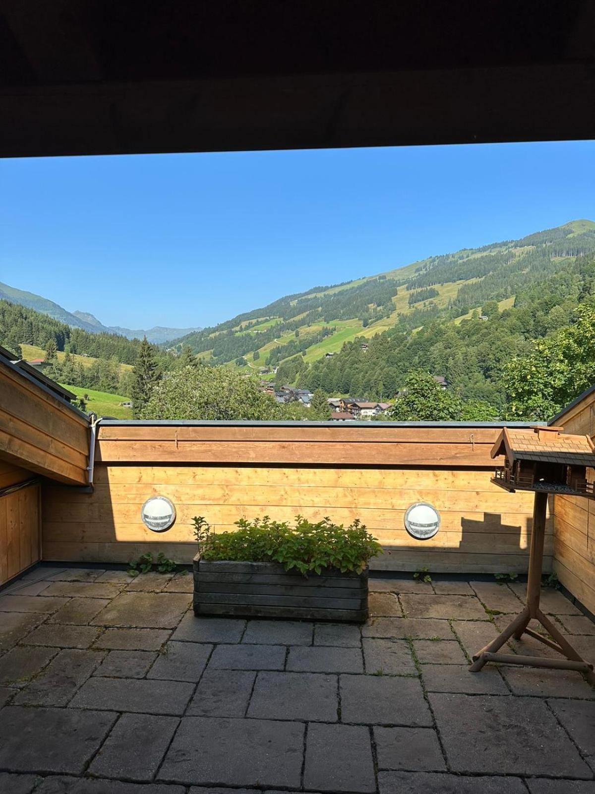 Sportpension Enzian Saalbach-Hinterglemm Exterior photo